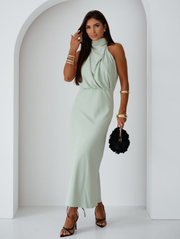 Moon Długa  Elegancka Miętowa Sukienka Z Zabudowanym Dekoltem